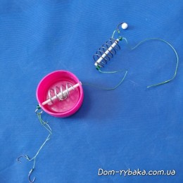 Кормушка крышка в сборе с пружиной 80 гр (9996769) Кормушка крышка в сборе с пружиной 80 гр (9996769)