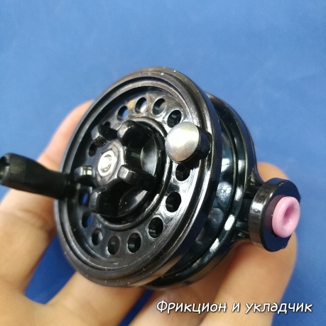 З фрикціоном і лесоукладкой котушка з фрикціоном і лесоукладкою